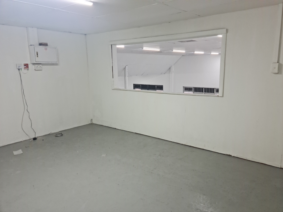 To Let commercial Property for Rent in Gants Plaza Western Cape